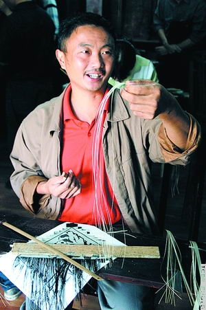 四川遂宁：小竹丝“编”出大产业_行业动态_新闻中心_国际竹藤中心